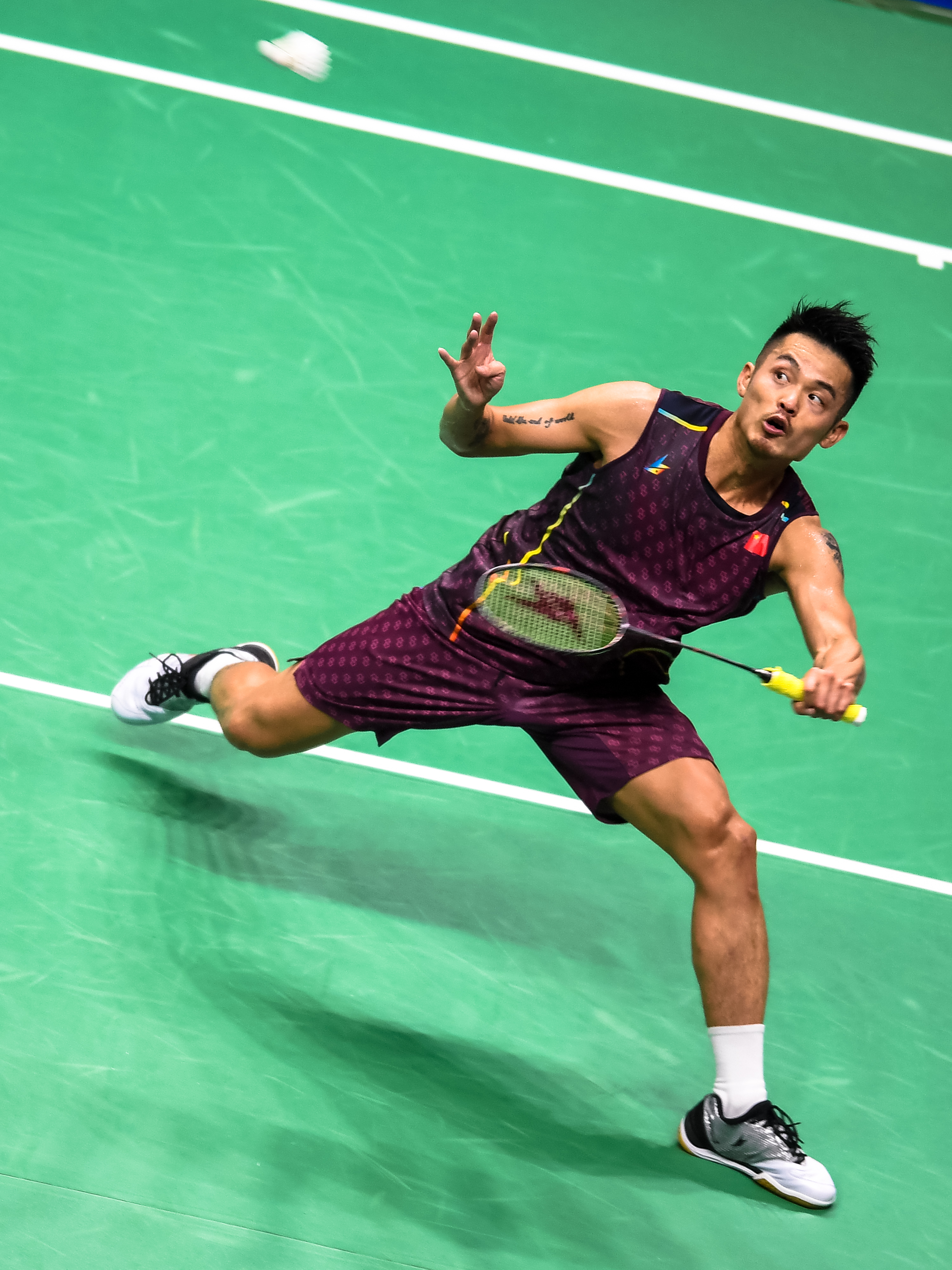 包含中国羽毛球队碾压丹麦羽毛球队，林丹绝境逆转的词条