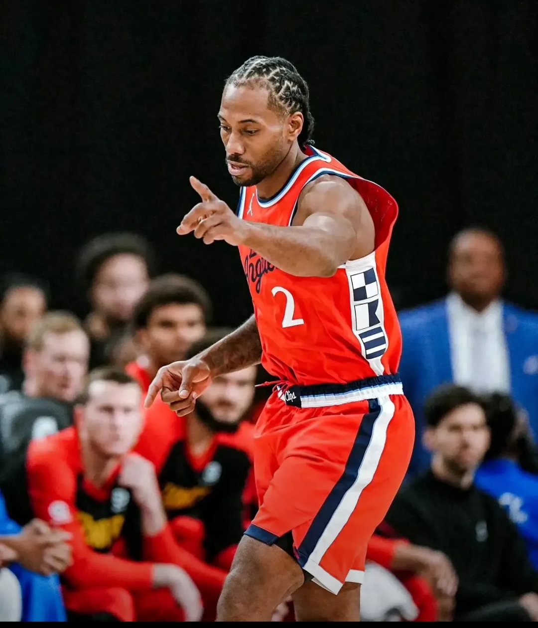 快船翻盘阿根廷男篮,伦纳德高光表现 快船翻盘阿根廷男篮,伦纳德高光表现