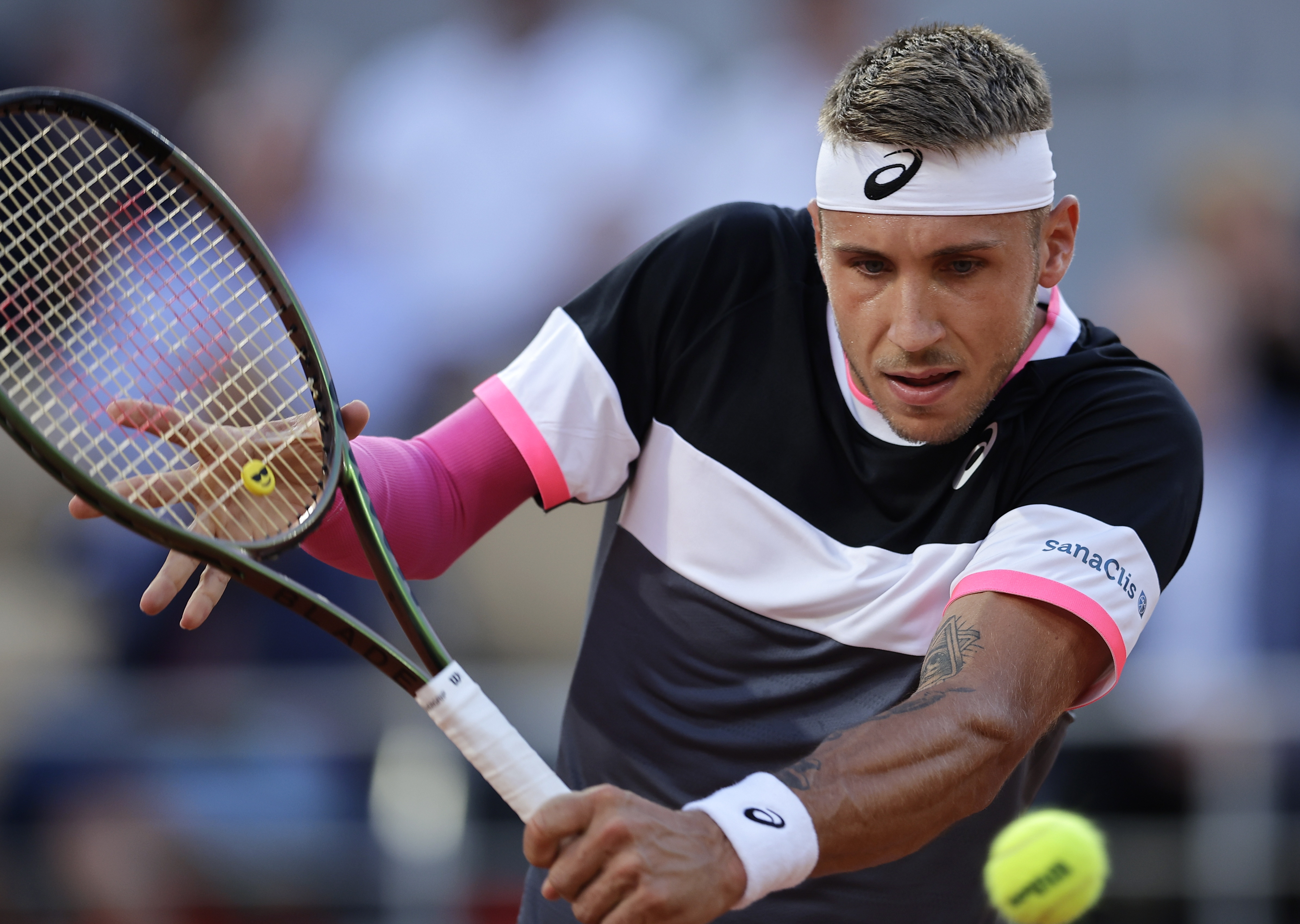 开云体育在线-欧洲网球队险胜意大利网球队，兹维列夫打破历史纪录