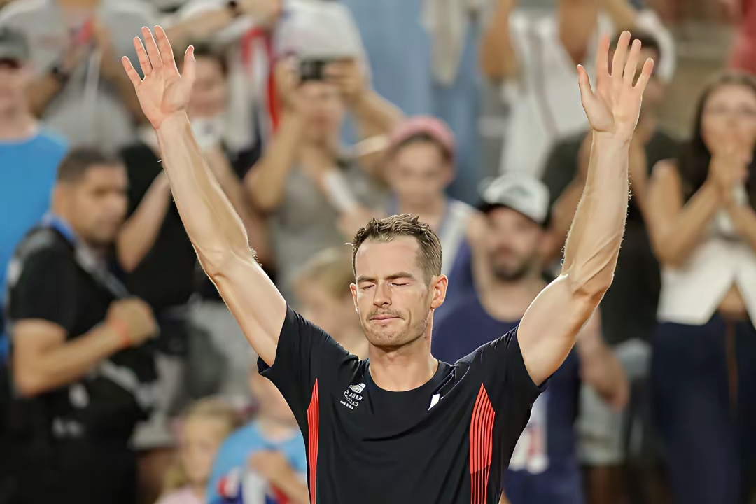 英国网球队爆冷德国网球队，穆雷高光表现