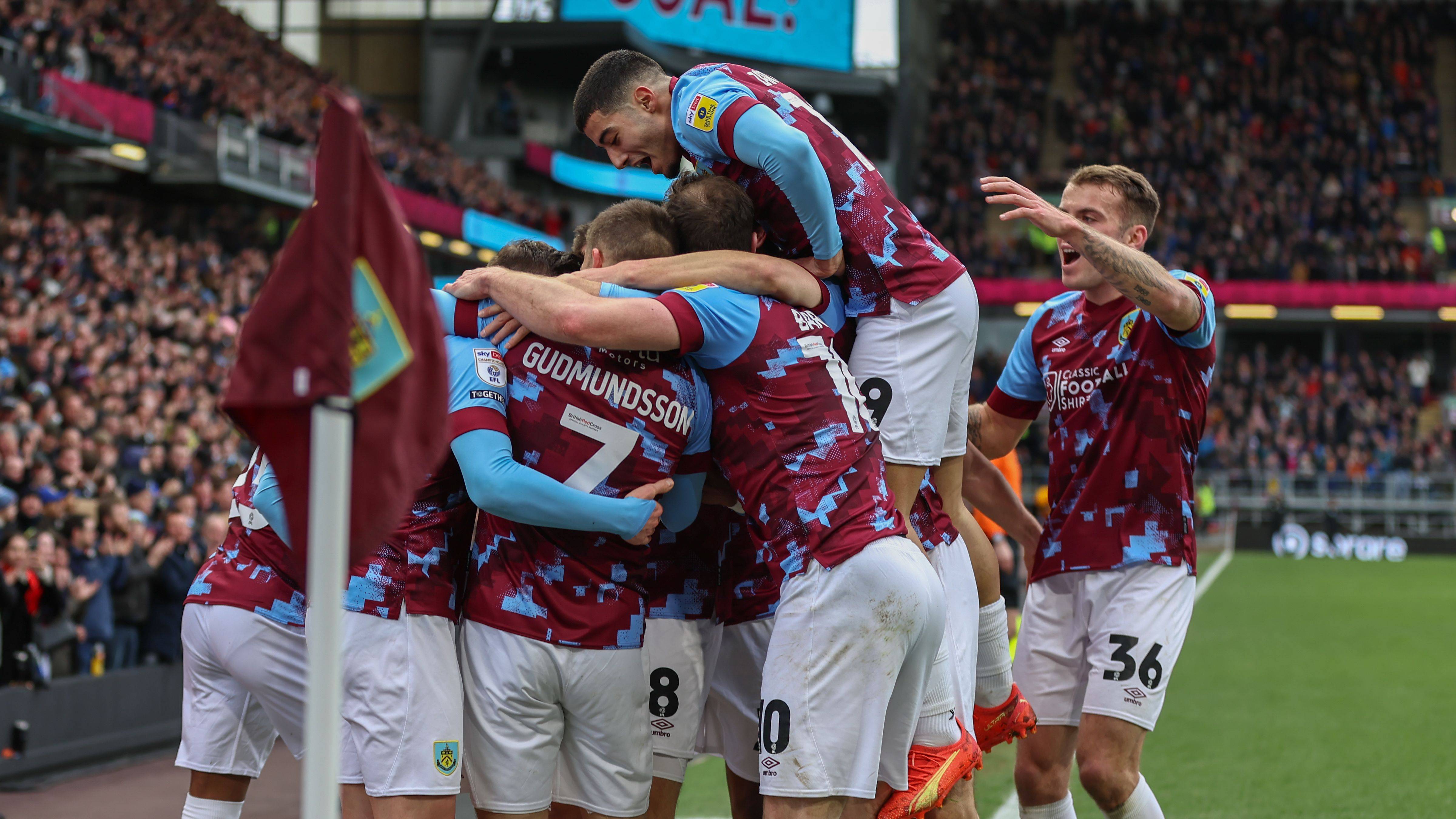 英超赛后采访曝光,内幕引发热议的简单介绍 英超赛后采访曝光,内幕引发热议的简单介绍