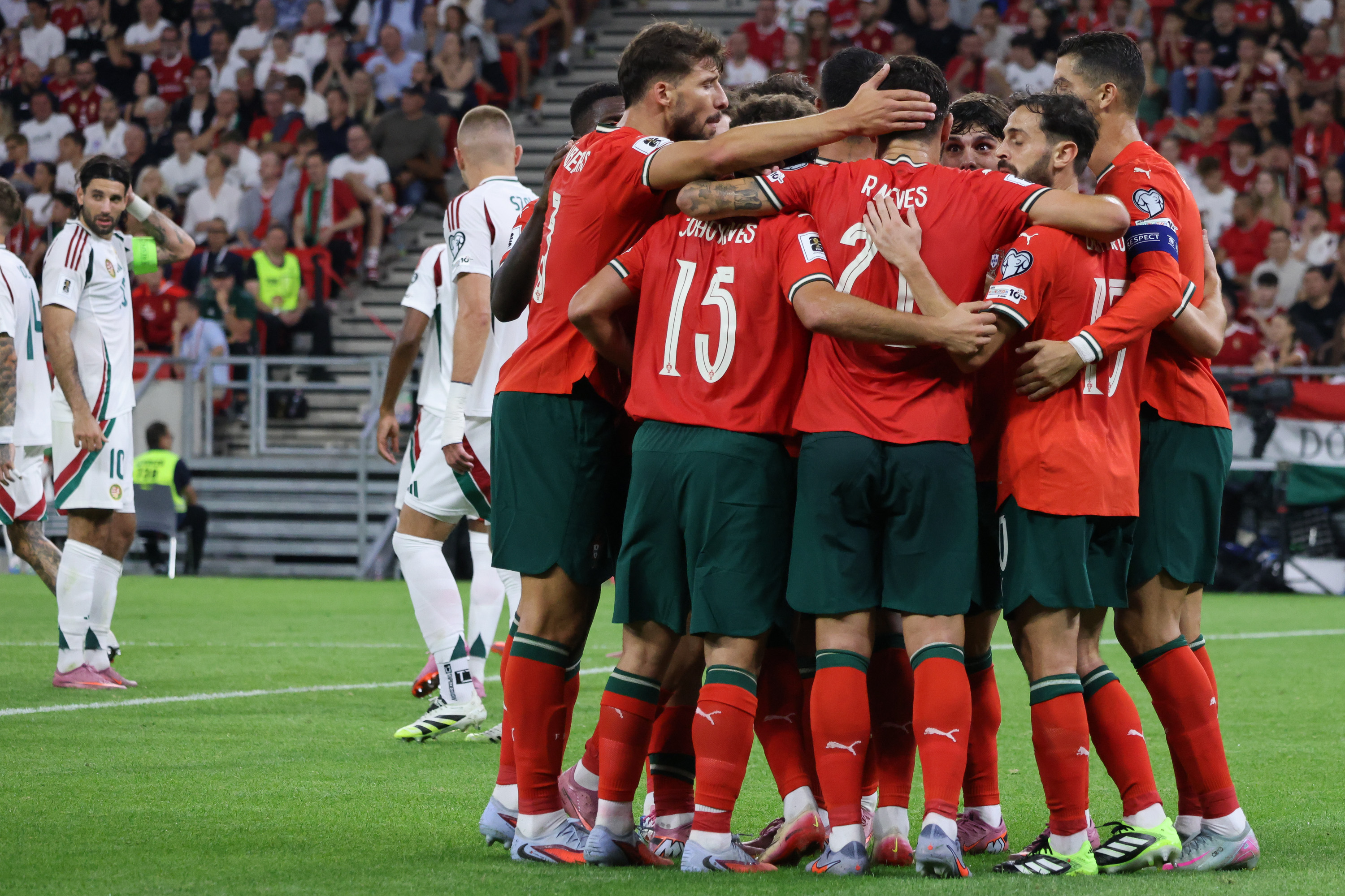 葡萄牙队逆转奥地利队，马龙关键制胜