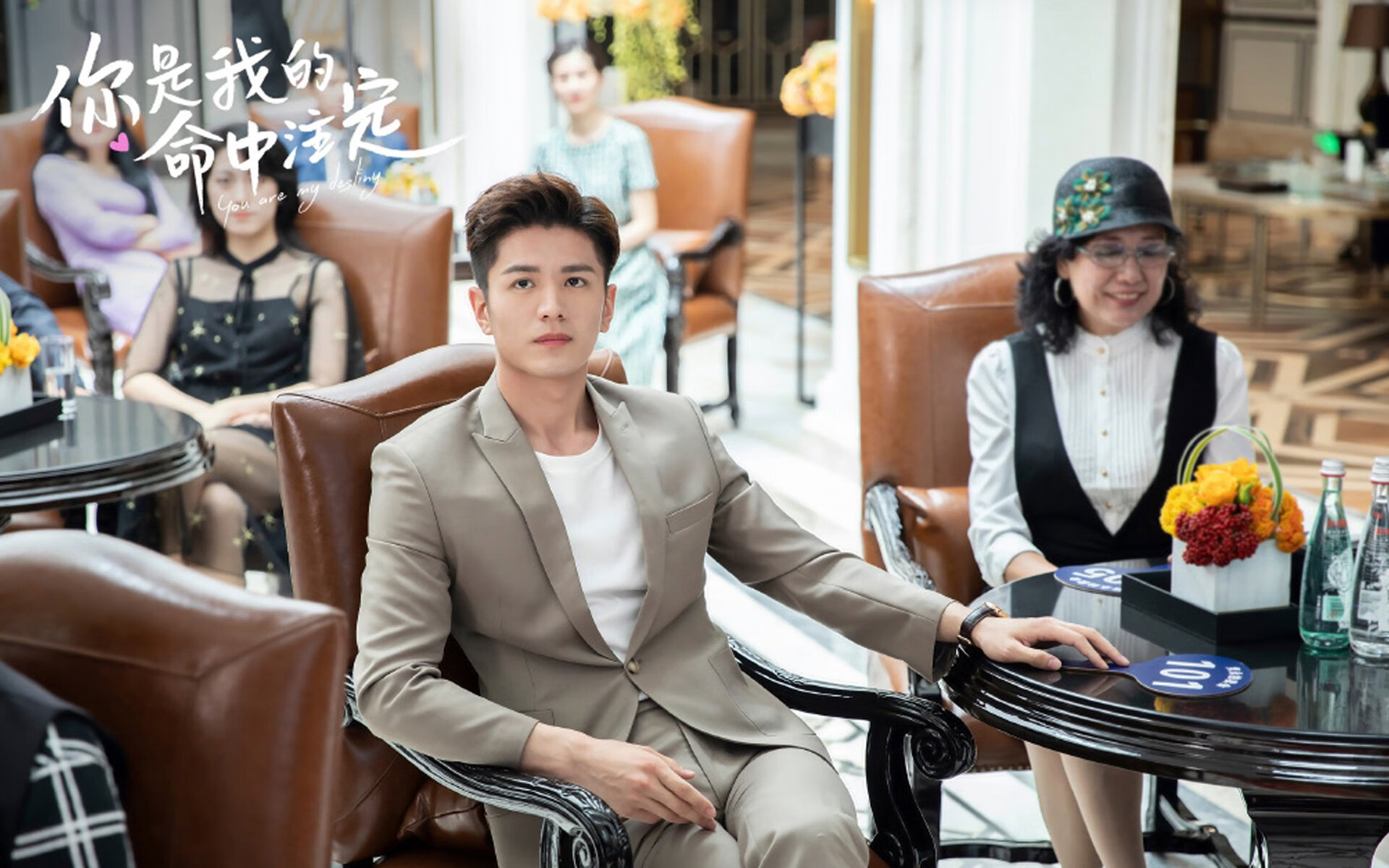 红土惊鸿与硬地绝唱,阿尔卡拉斯的时空连线,证明冠军只有一个名字