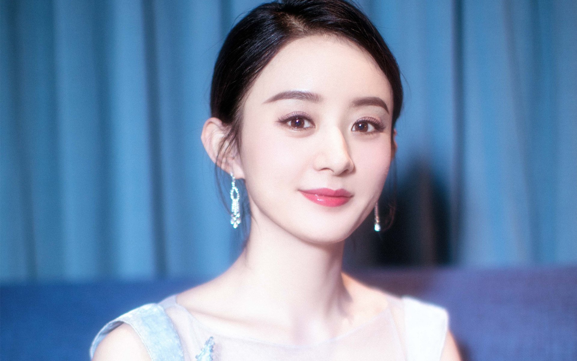 开云体育APP下载-铁血蓝白，2026世界杯A组关键战，坎塞洛领衔哥伦比亚大胜印度，诠释对抗之巅